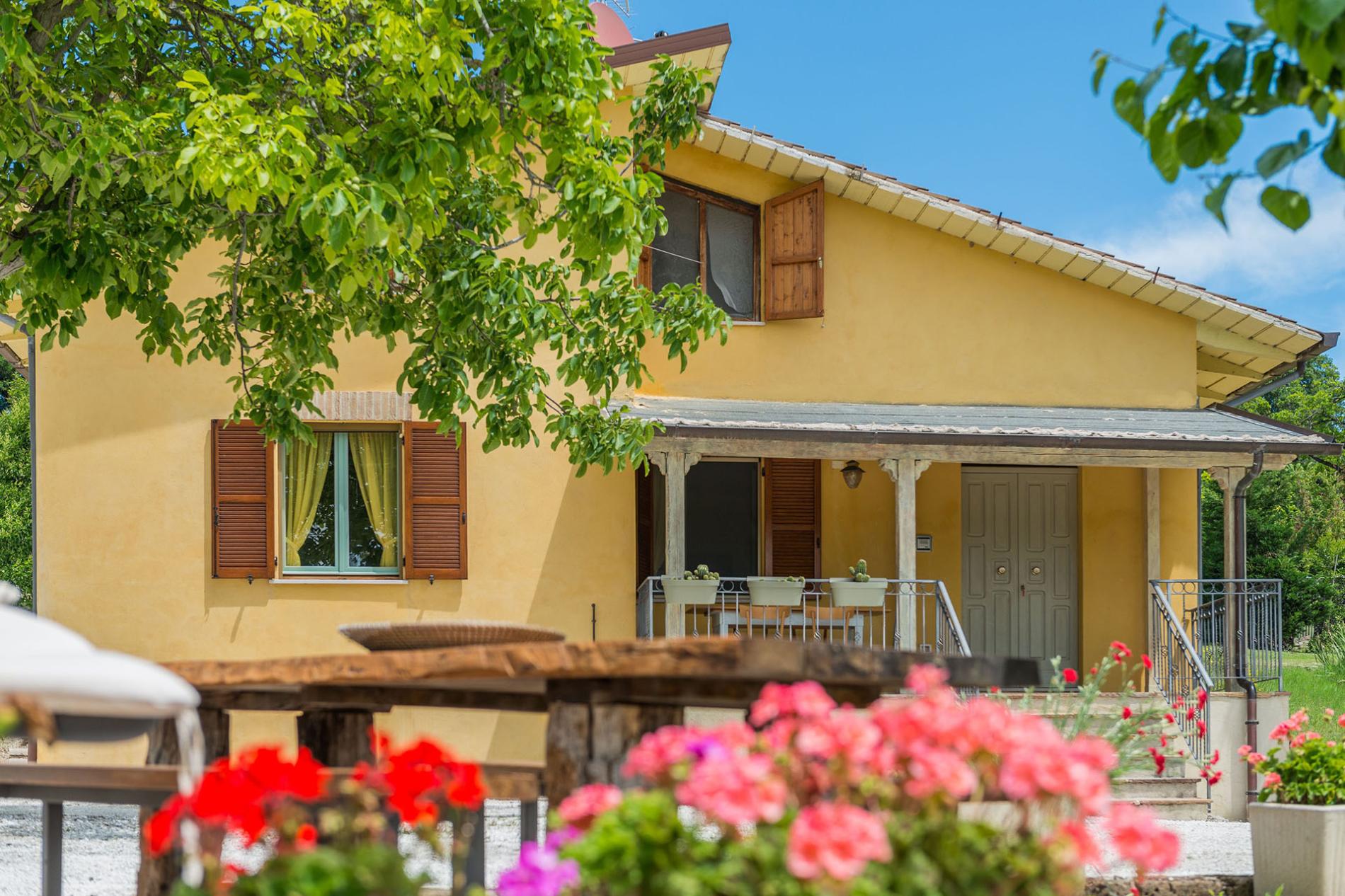 httpssecure.365villas.comgetimageuploadsconfigalessandrapropertygallery11920250623_060012_6707jpg