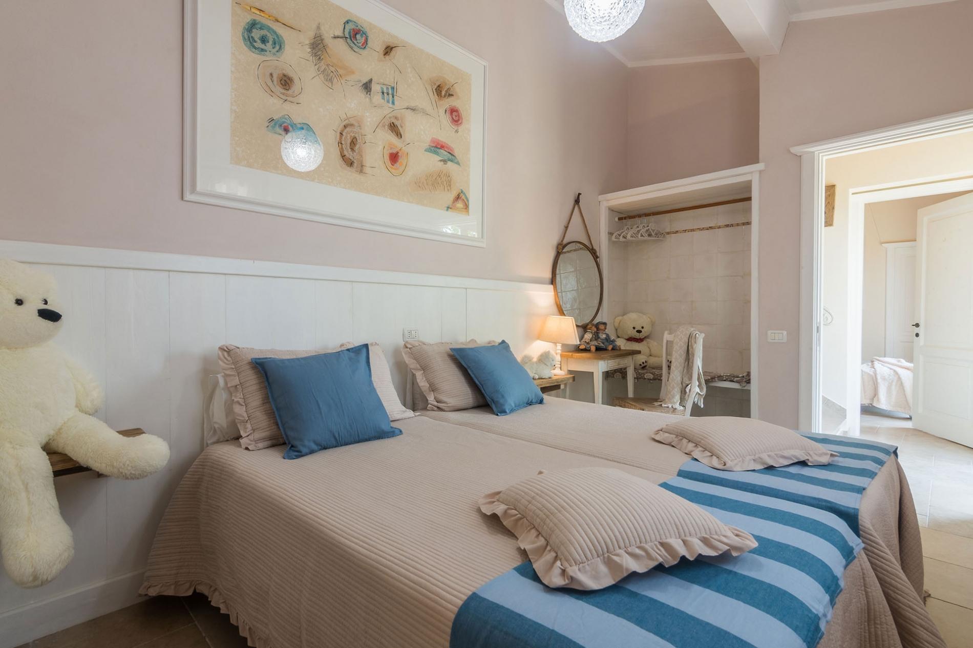 httpssecure.365villas.comgetimageuploadsconfigalessandrapropertygallery420210902_062155jpg-11