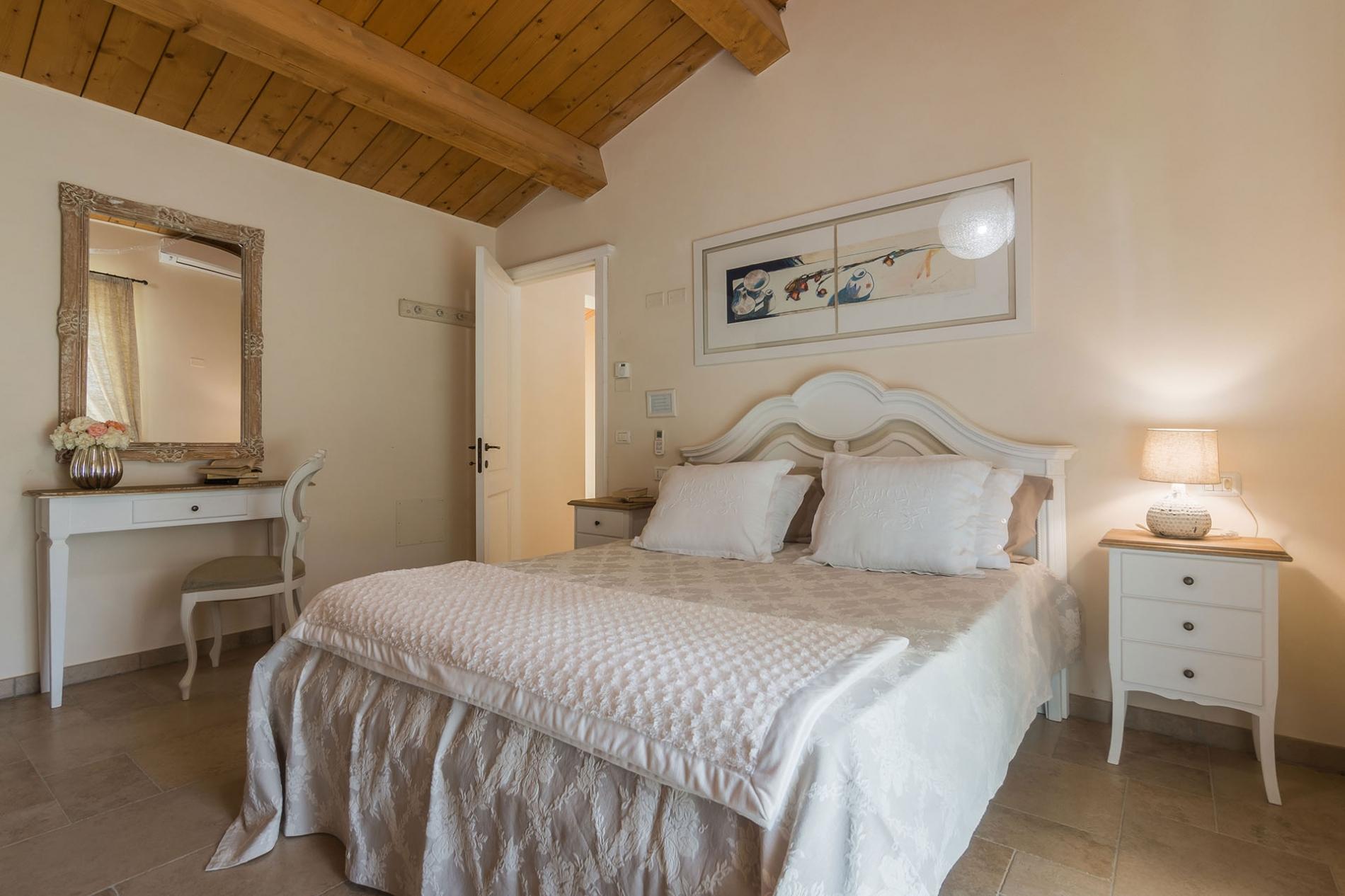 httpssecure.365villas.comgetimageuploadsconfigalessandrapropertygallery420210902_062357jpg-19