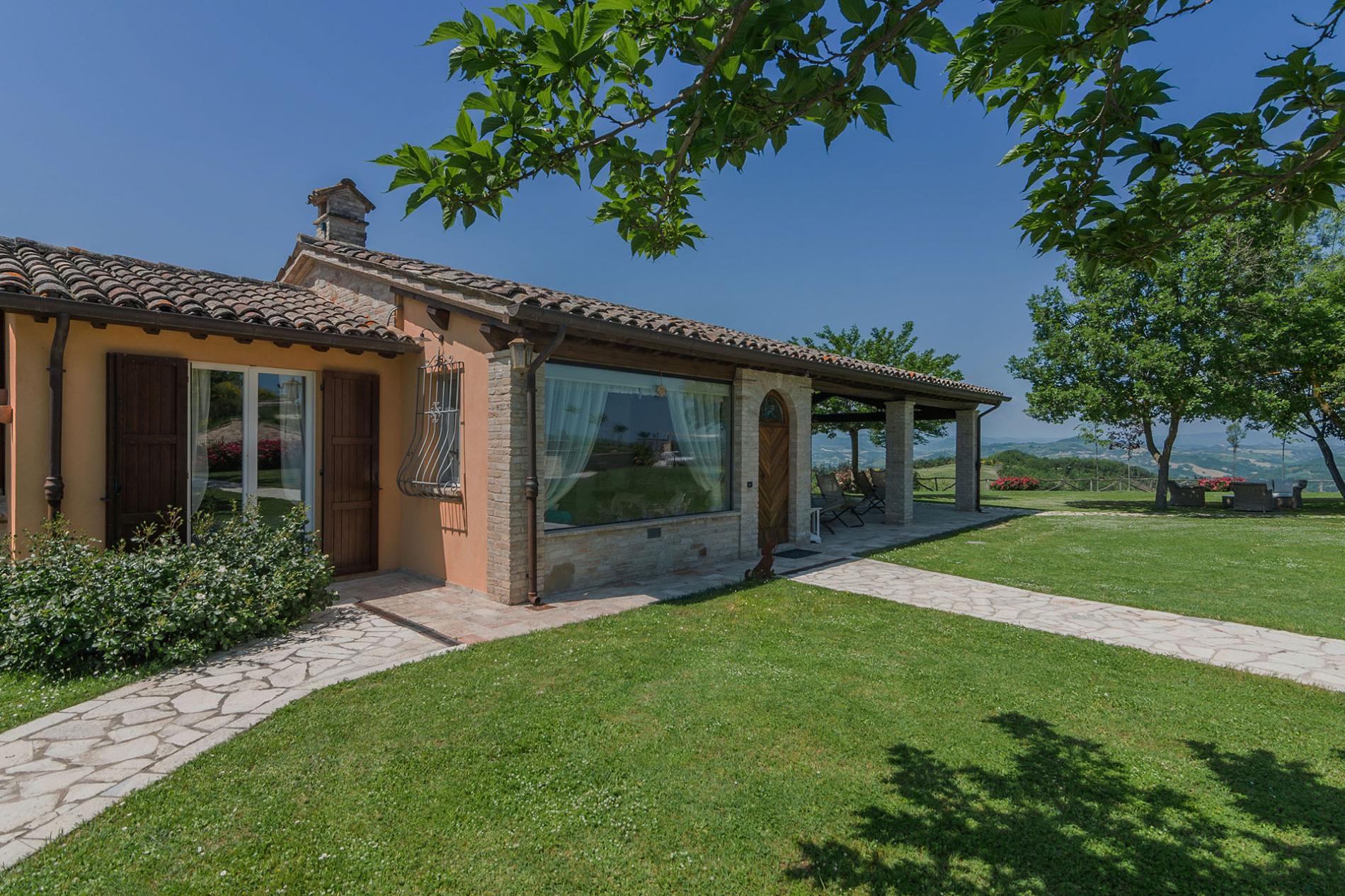 httpssecure.365villas.comgetimageuploadsconfigalessandrapropertygallery420220705_134941jpg-11