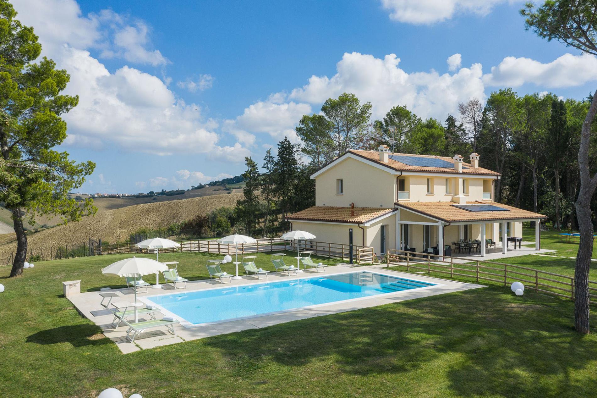 httpssecure.365villas.comgetimageuploadsconfigalessandrapropertygallery23420251009_002804_8894jpg-1